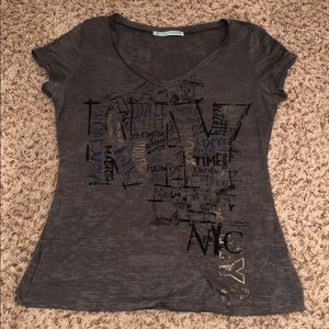 Women’s Size Large Maurice’s NY T-Shirt